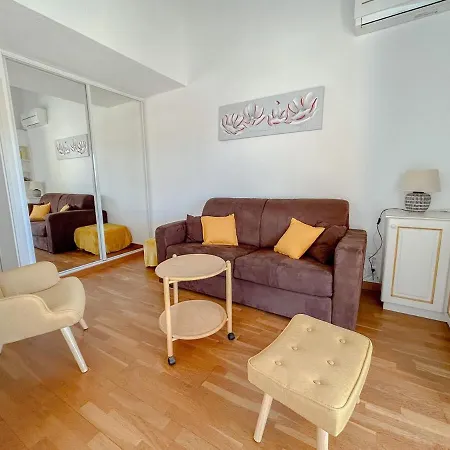 Vue Et Front De Avec Terrasse