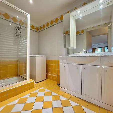 Vue Et Front De Avec Terrasse